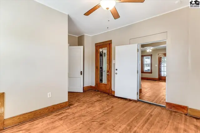 Photo of 829 E Sherman St, Hutchinson, KS