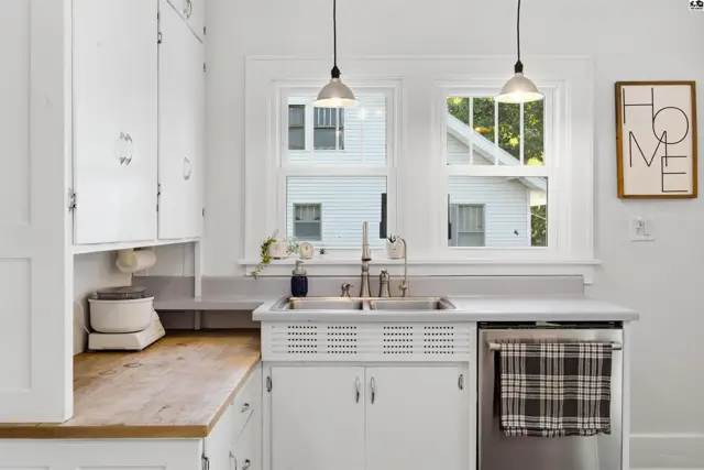 Photo of 209 S Maple St, Pretty Prairie, KS