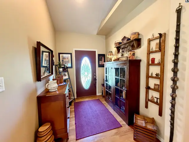 Photo of 921 W Crazy Horse Rd, Hutchinson, KS