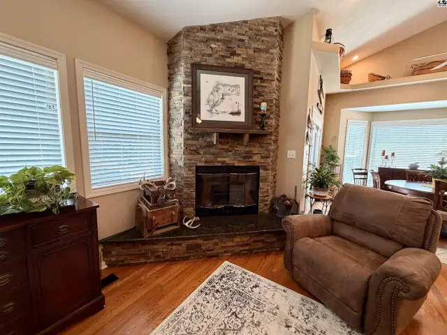 Photo of 921 W Crazy Horse Rd, Hutchinson, KS