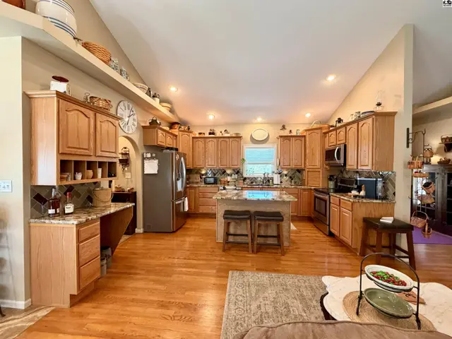 Photo of 921 W Crazy Horse Rd, Hutchinson, KS