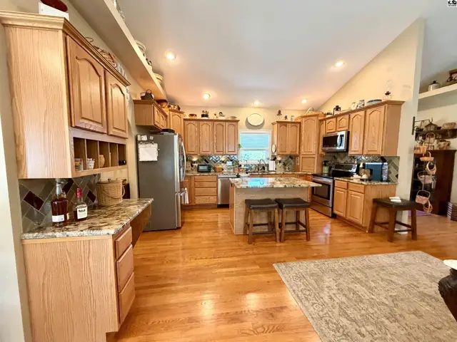 Photo of 921 W Crazy Horse Rd, Hutchinson, KS