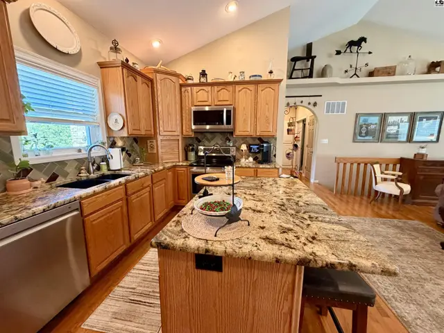 Photo of 921 W Crazy Horse Rd, Hutchinson, KS