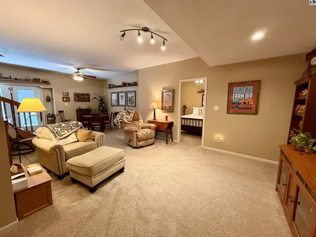 Photo of 921 W Crazy Horse Rd, Hutchinson, KS