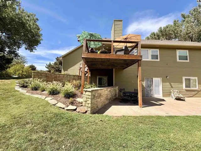 Photo of 921 W Crazy Horse Rd, Hutchinson, KS