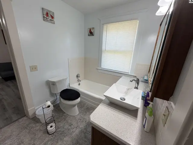 Photo of 221 S Pine St, Pratt, KS
