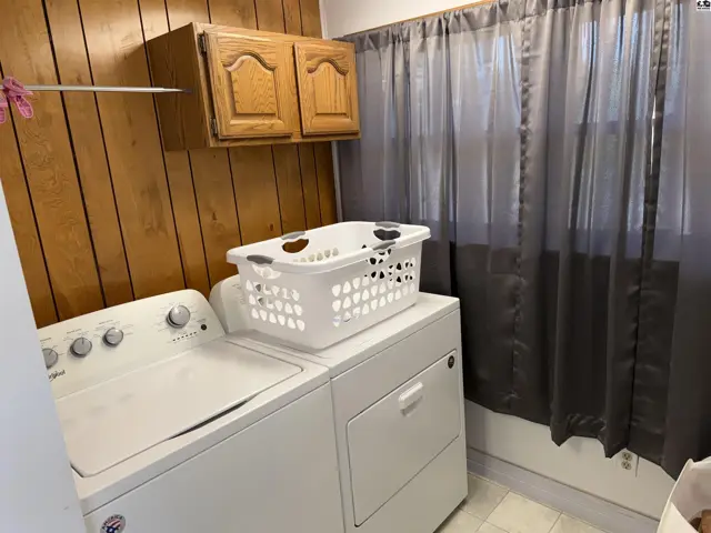 Photo of 221 S Pine St, Pratt, KS