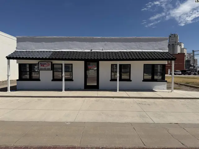 Photo of 730 E 1st Ave, Pratt, KS