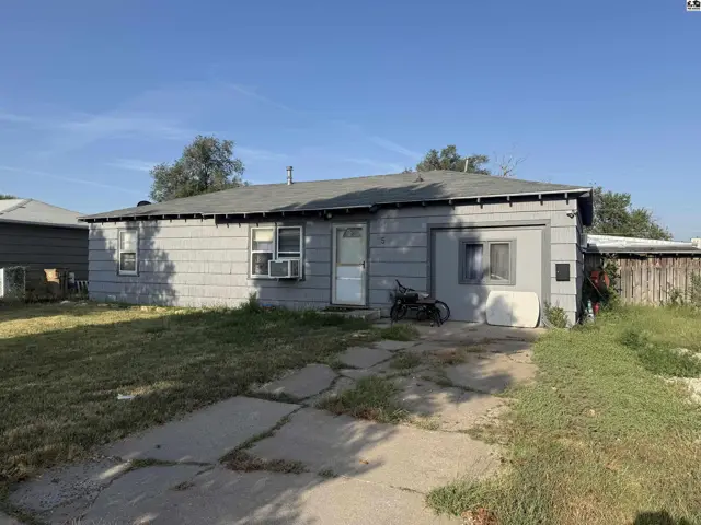 Photo of 15 N Town St, Hutchinson, KS