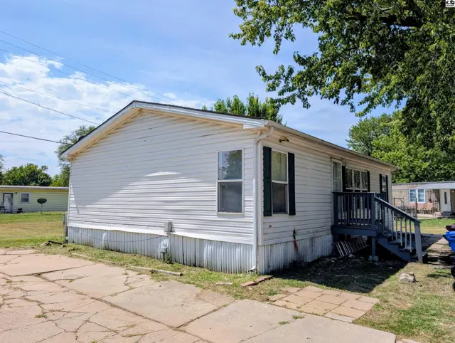 Photo of 204 Mockingbird Rd, McPherson, KS