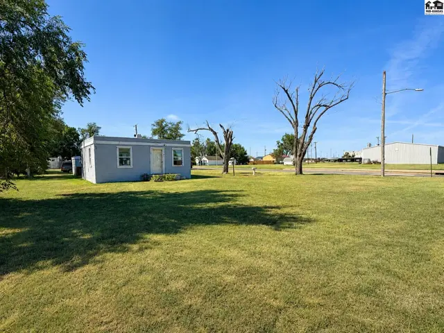 Photo of 101 E Avenue A, South Hutchinson, KS