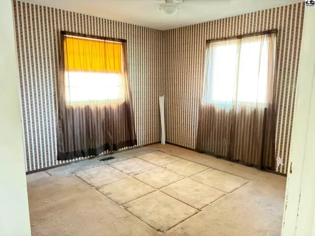 Photo of 1717 Ida St, Hutchinson, KS