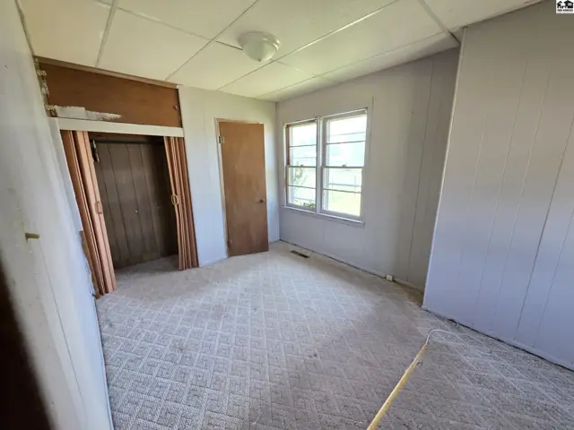 Photo of 229 E Avenue A, South Hutchinson, KS