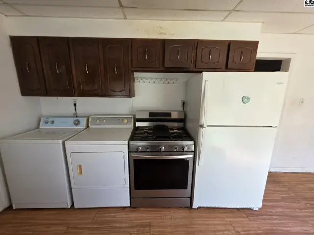 Photo of 229 E Avenue A, South Hutchinson, KS