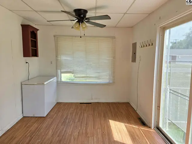 Photo of 229 E Avenue A, South Hutchinson, KS
