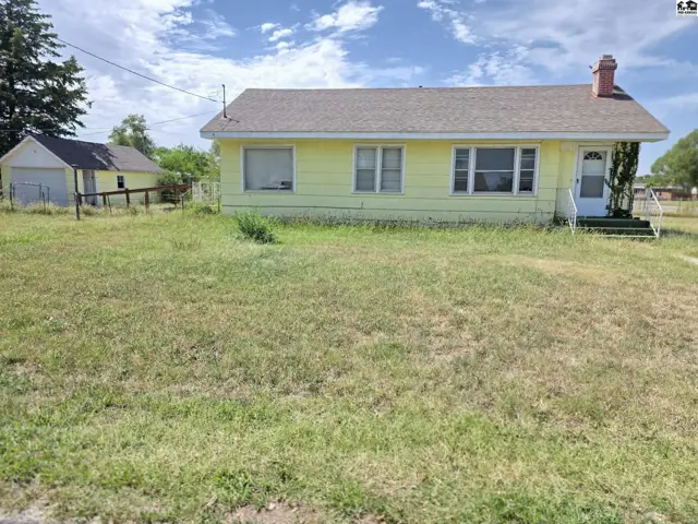 Photo of 229 E Avenue A, South Hutchinson, KS