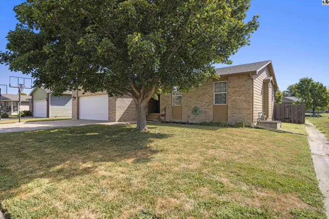 Photo of 1412 Westwood Dr, McPherson, KS