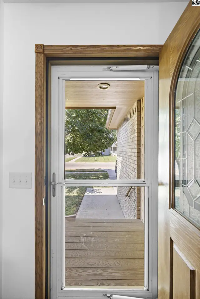 Photo of 1412 Westwood Dr, McPherson, KS