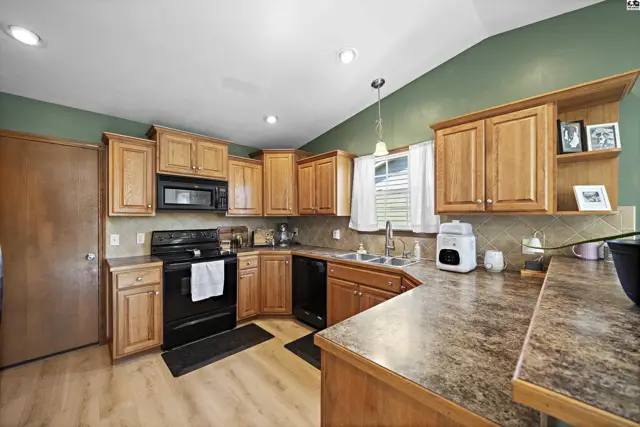 Photo of 1412 Westwood Dr, McPherson, KS