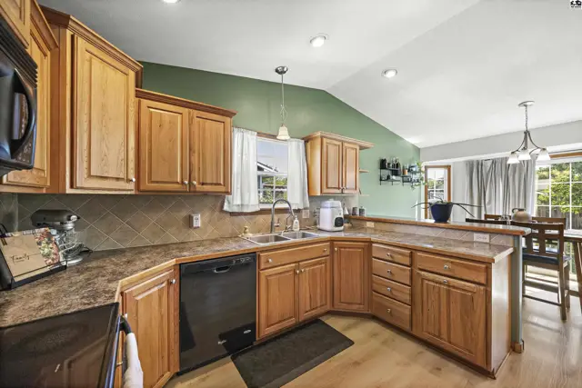 Photo of 1412 Westwood Dr, McPherson, KS