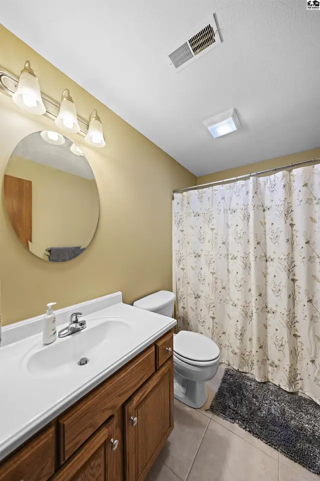 Photo of 1412 Westwood Dr, McPherson, KS