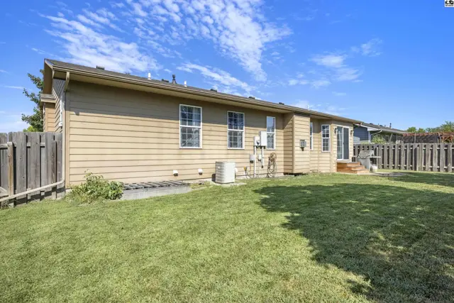 Photo of 1412 Westwood Dr, McPherson, KS