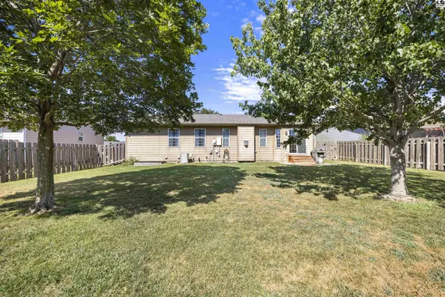 Photo of 1412 Westwood Dr, McPherson, KS