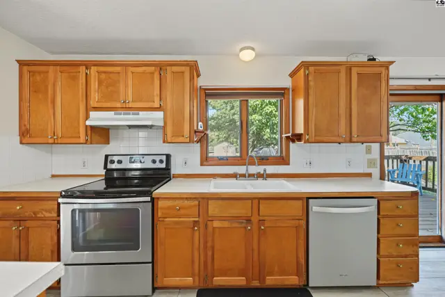 Photo of 419 N Swedonia St, Marquette, KS
