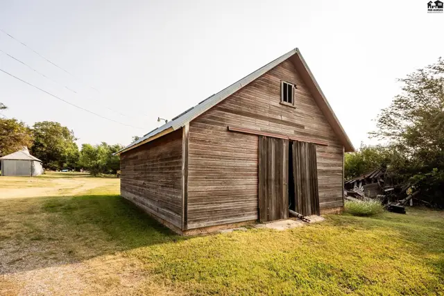 Photo of 165 N 290th Rd, Tescott, KS