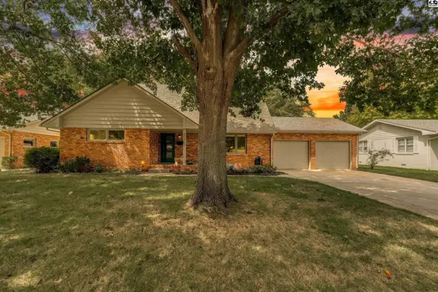 Photo of 2605 Derenda Dr, Hutchinson, KS