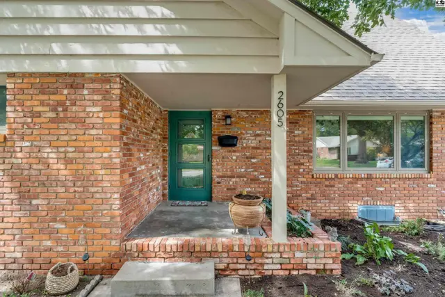 Photo of 2605 Derenda Dr, Hutchinson, KS