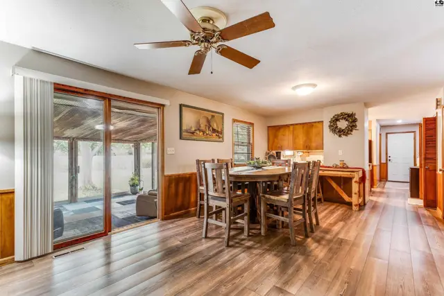 Photo of 2605 Derenda Dr, Hutchinson, KS