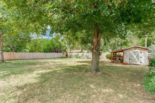 Photo of 2605 Derenda Dr, Hutchinson, KS