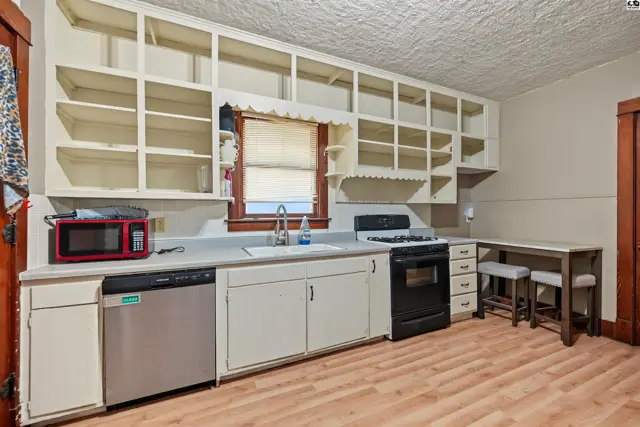 Photo of 121 N Swedonia St, Marquette, KS