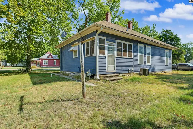 Photo of 121 N Swedonia St, Marquette, KS