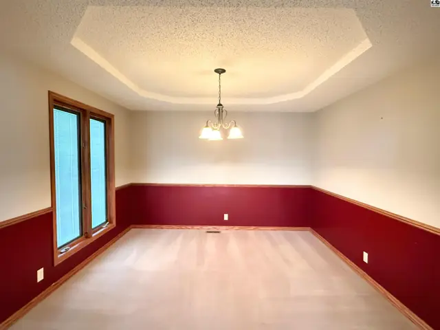 Photo of 604 E 42nd Ave, Hutchinson, KS