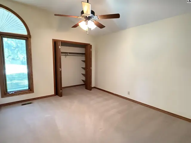 Photo of 604 E 42nd Ave, Hutchinson, KS