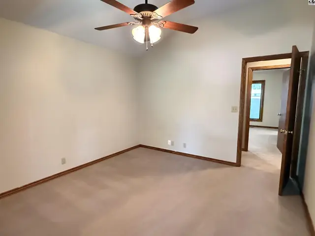 Photo of 604 E 42nd Ave, Hutchinson, KS