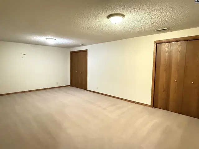 Photo of 604 E 42nd Ave, Hutchinson, KS