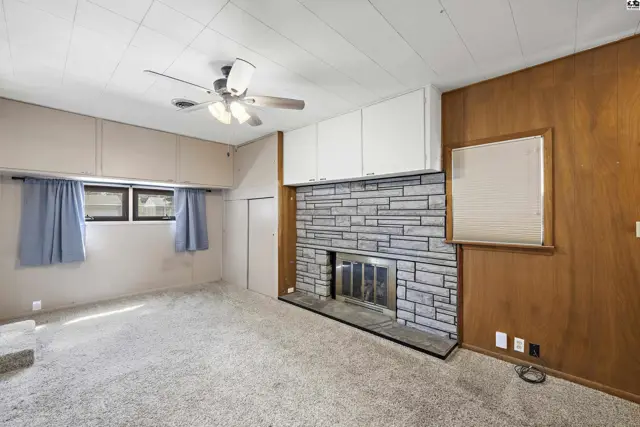 Photo of 28 Faircrest Dr, Hutchinson, KS