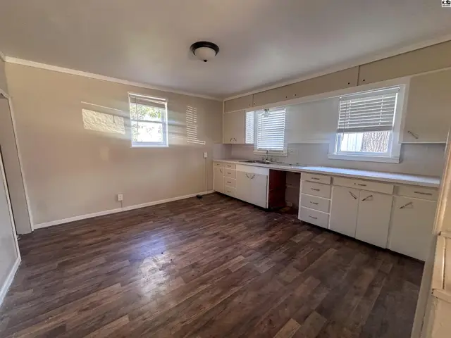 Photo of 110 N Thompson St, Pratt, KS