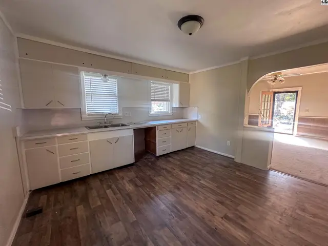 Photo of 110 N Thompson St, Pratt, KS