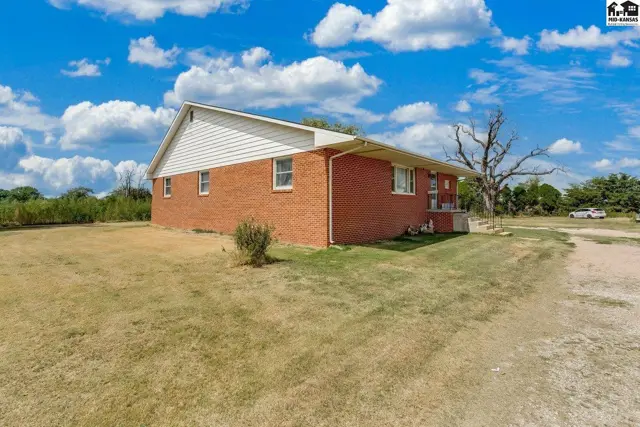 Photo of 9504 W 82nd Ave, Nickerson, KS
