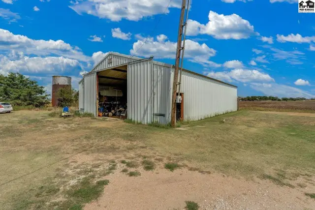 Photo of 9504 W 82nd Ave, Nickerson, KS