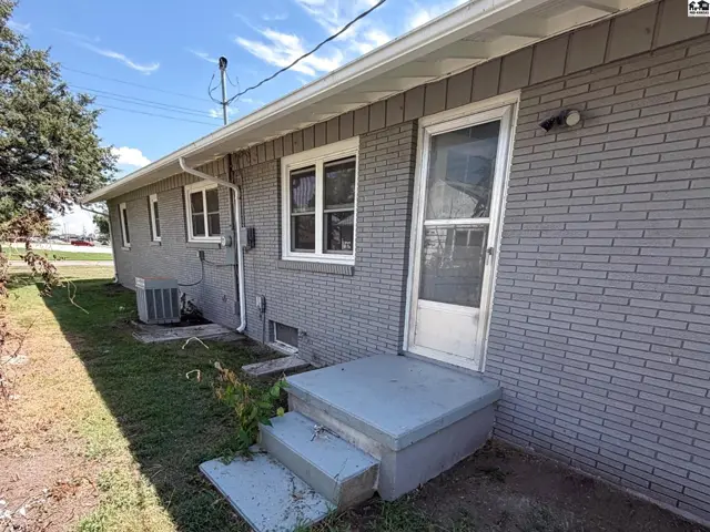 Photo of 200 W 26th Ave, Hutchinson, KS