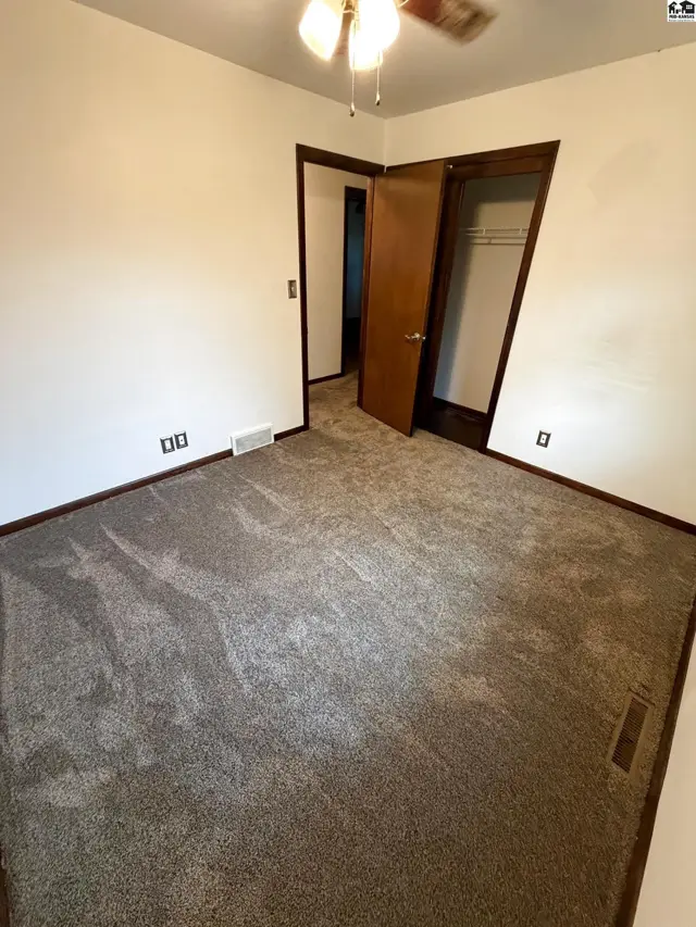 Photo of 200 W 26th Ave, Hutchinson, KS