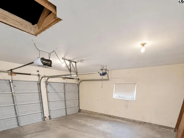 Photo of 200 W 26th Ave, Hutchinson, KS