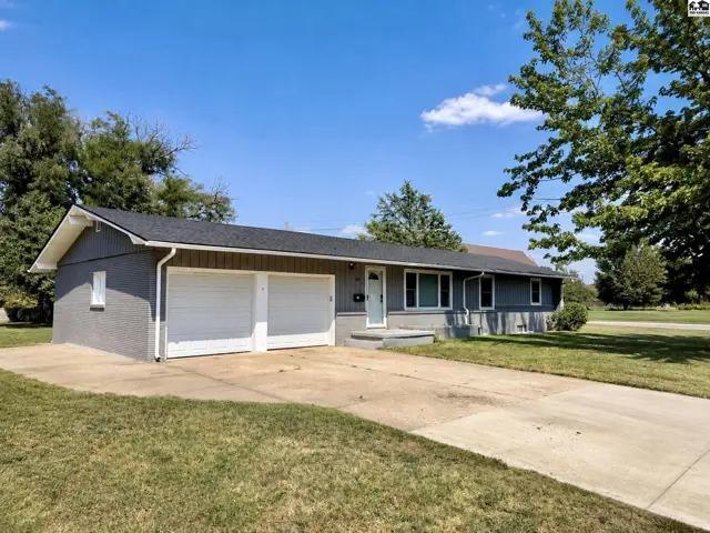 Photo of 200 W 26th Ave, Hutchinson, KS