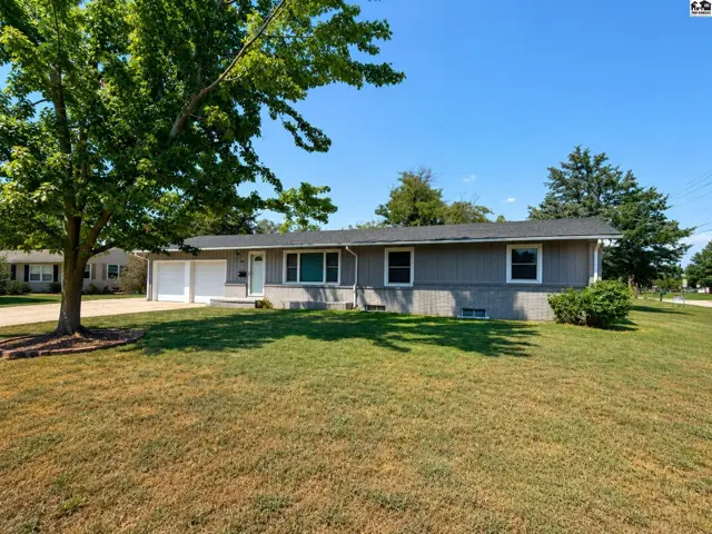 Photo of 200 W 26th Ave, Hutchinson, KS