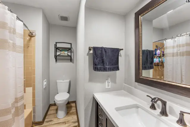 Photo of 605 S Walnut St, South Hutchinson, KS